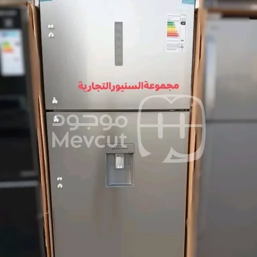 براد - ثلاجة سامسونج (Samsung) من نوع بابين بفريزر علوي