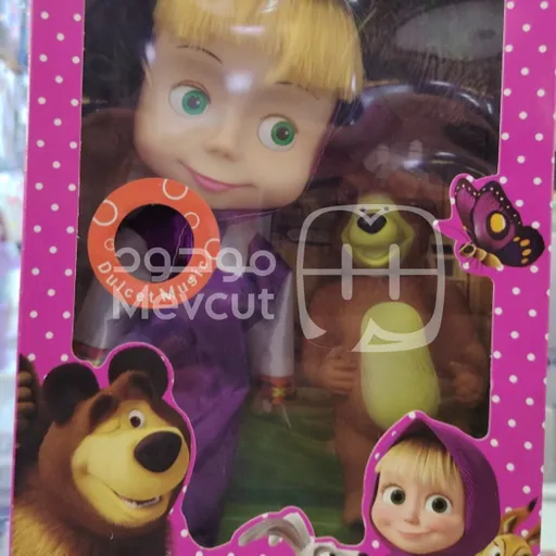 لعبة ماشا والدب بملامح كرتونية كبيرة