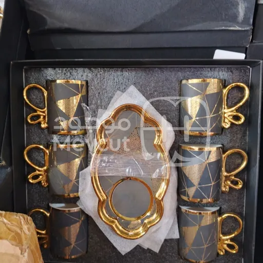 طقم فناجين قهوة فاخر بتصميم عصري أنيق