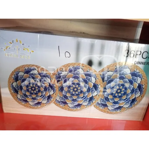 طقم سفرة من ماركة Royal Max