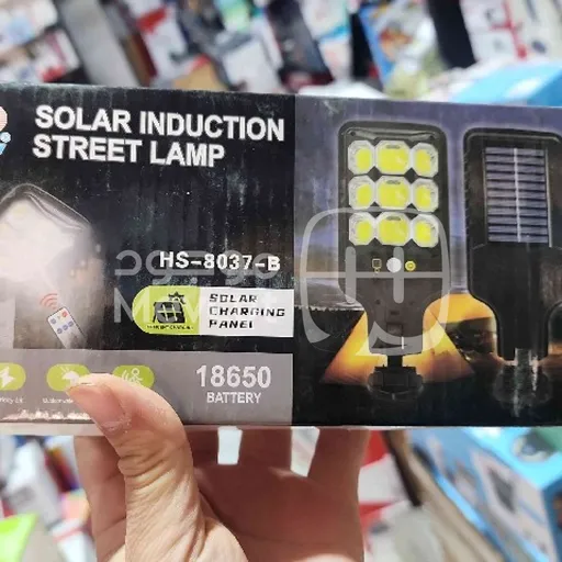 ضوء خارجي يعمل على الطاقة الشمسية بدون توصيلات