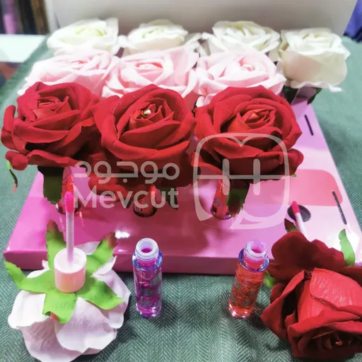 حمرا شفاف  بشكل وردة (Rose Lip Gloss/Oil)