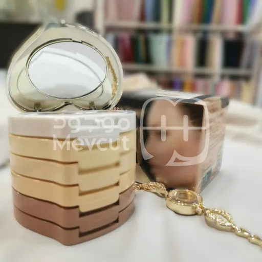 بودرة  مناسبة لكل انواع البشرة