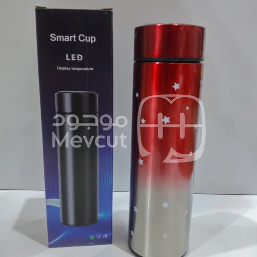 كوب ذكي بتقنية LED – أناقة وذكاء في كل رشفة