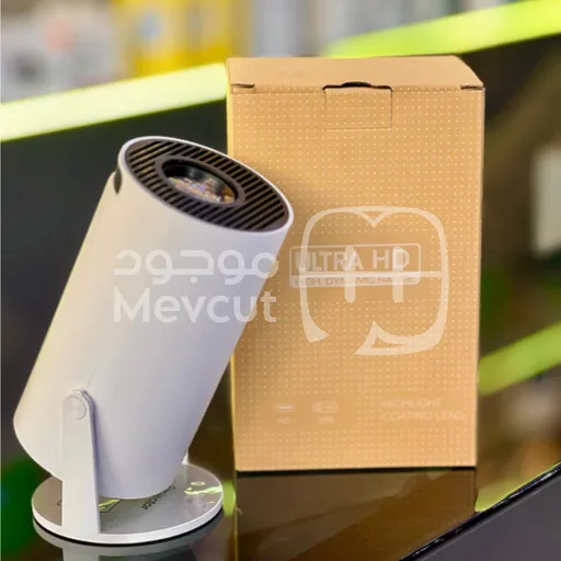 جهاز عرض (بروجكتور) LED صغير