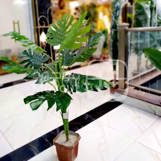 نبتة صناعية للزينة بتصميم استوائي مميز