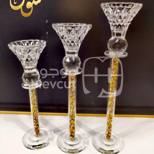 مجموعة أنيقة من حوامل الشموع الكريستالية الفاخرة