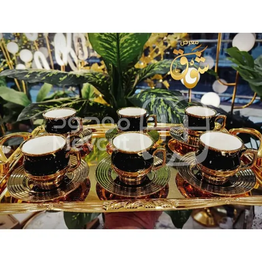 طقم فناجين قهوة فاخر – تصميم كلاسيكي ذهبي وأسود