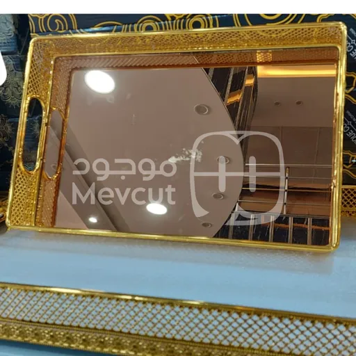 طقم صواني مزخرف ذهبي