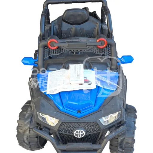 سيارة كهربائية للأطفال (شكل جيب دفع رباعي)
