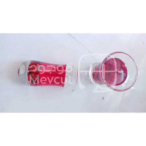 شموع ديكور داخل كاسات زجاجية