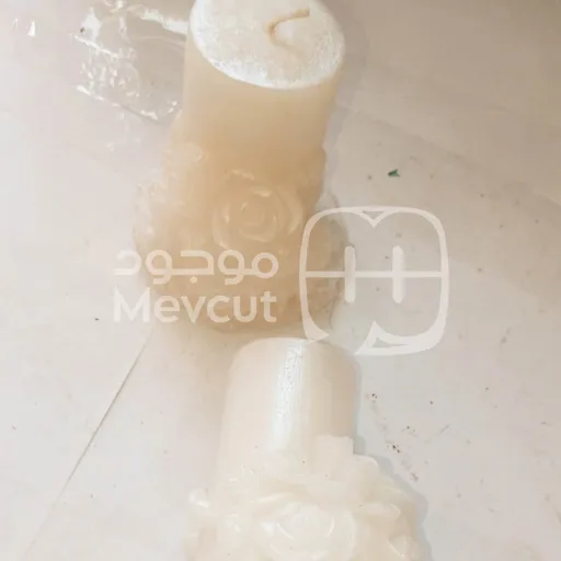 شموع ديكورية مزخرفة