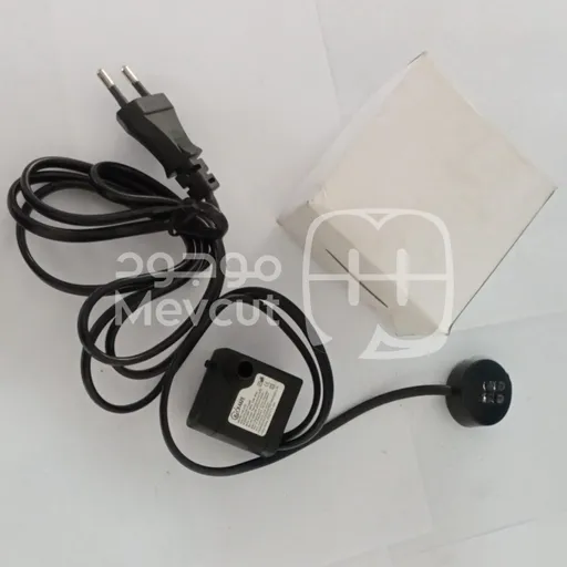مضخة ماء صغيرة مع ضوء LED