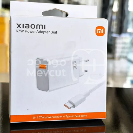 شاحن حائط مع كابل بيانات USB Type-C