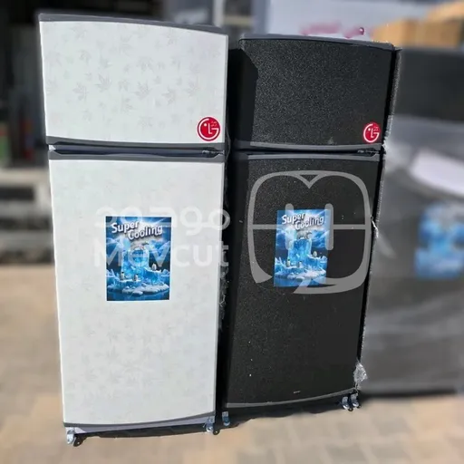 براد ماركة LG  بابين علوي/سفلي 18 قدم