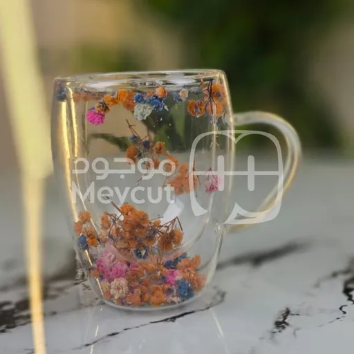 كوب زجاجي شفاف مميز