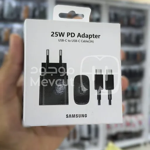 شاحن جداري (Wall Charger) مع تقنية PD (Power Delivery)