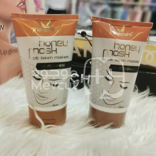 قناع للوجه بالعسل