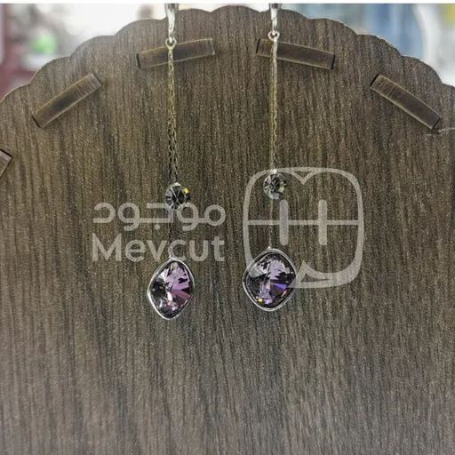 قطعة حلق جميلة بتصميم كوري عصري