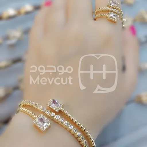 طقم الخاتم مع الإسوارة