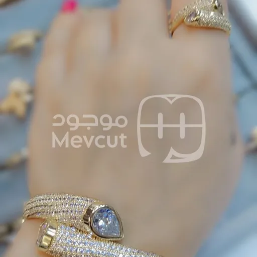 طقم خاتم مع أسوارة كوري