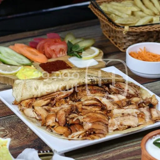 ربع كيلو شاورما